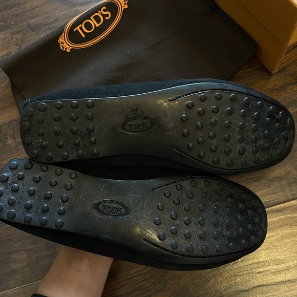 Tod's Suede Gommino Driving Shoes Black Loafers - Picture 2 of 5